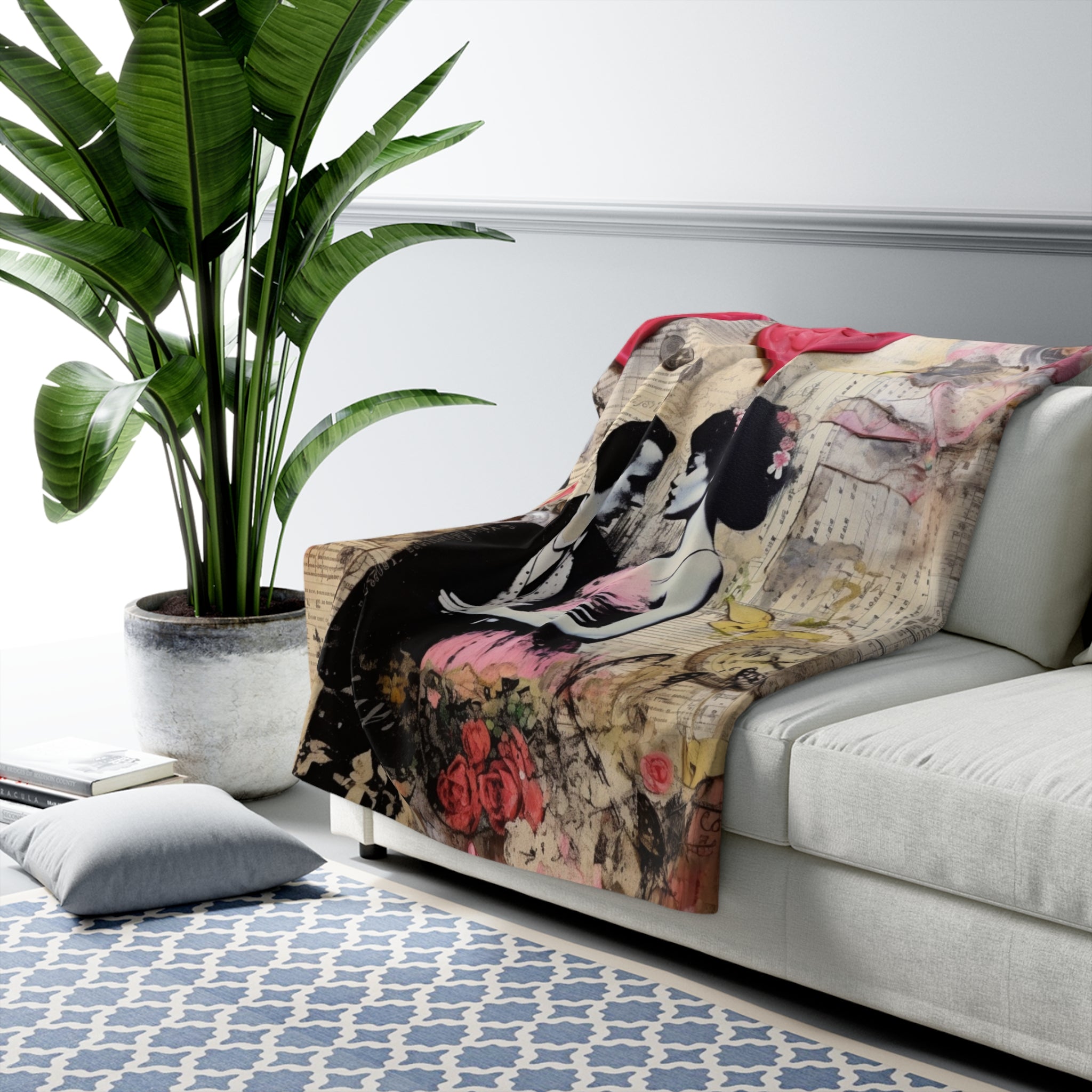 Valentine Romantic Couple/Sherpa Fleece Blanket - Enet Images