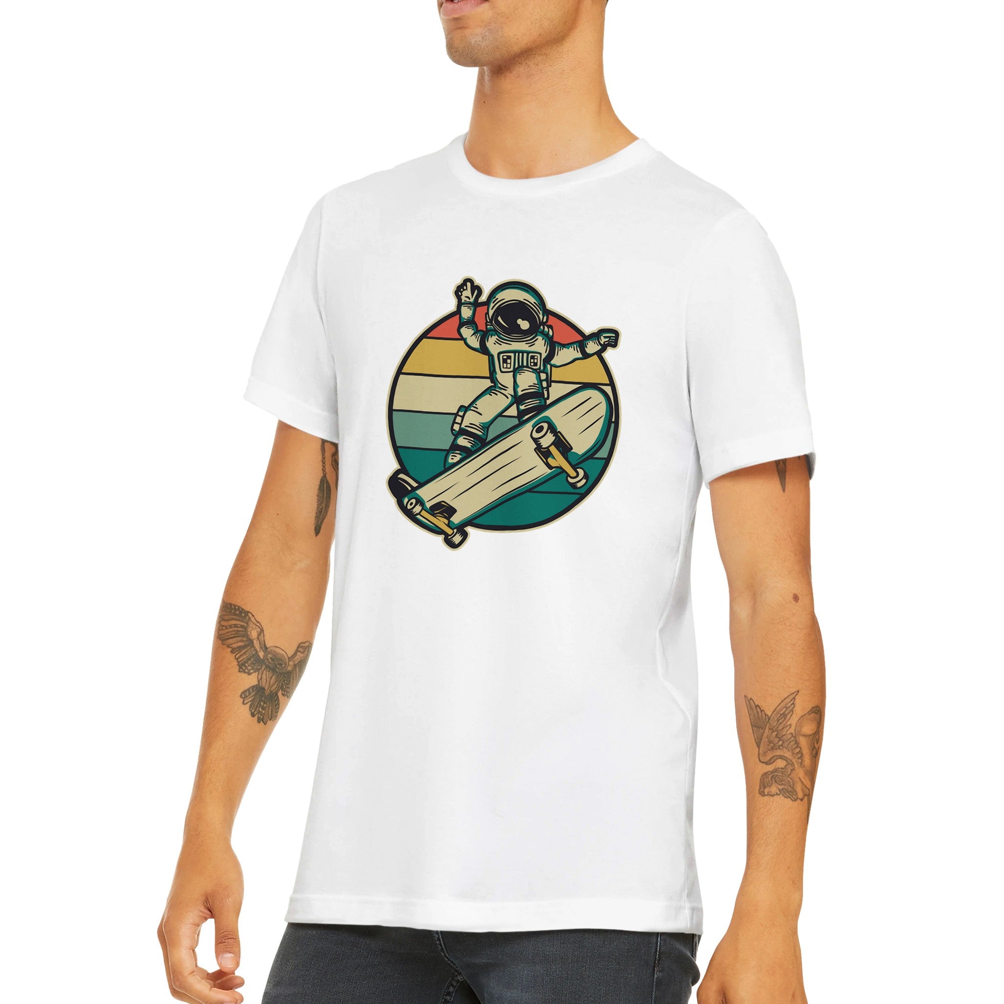 Budget Unisex Crewneck T-shirt/Astronaut-Skating-Retro - Enet Images