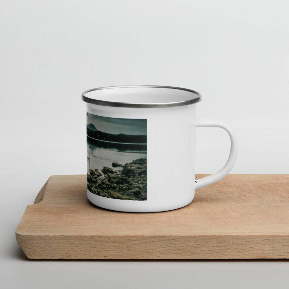 Enamel Mug/swans in the lake - Enet Images