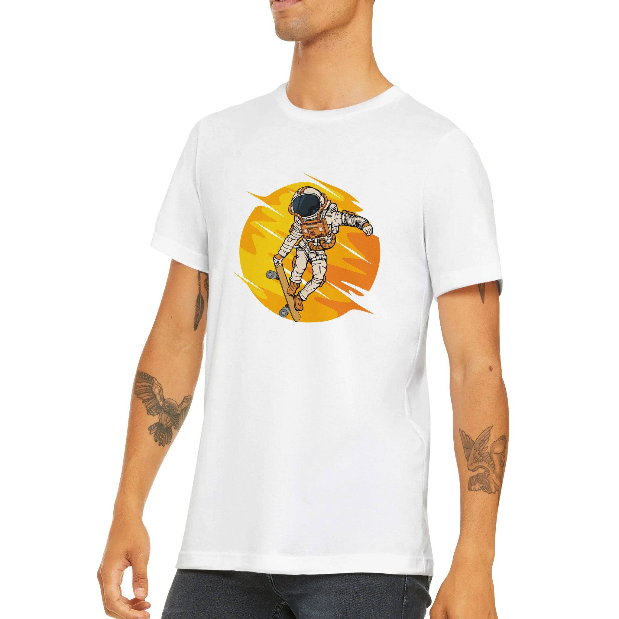 Budget Unisex Crewneck T-shirt/Astronaut-Skating-Sun - Enet Images