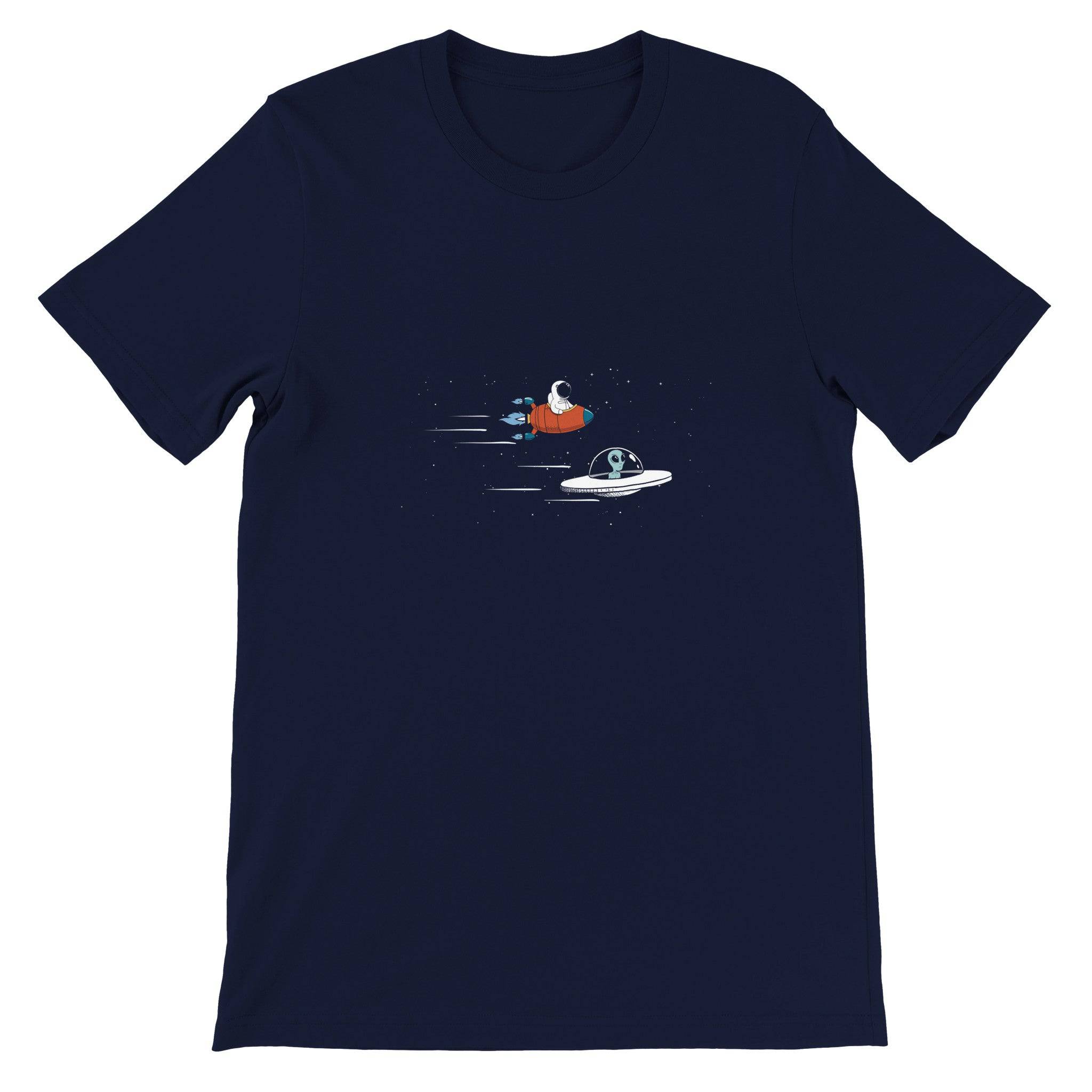 Budget Unisex Crewneck T-shirt/Astronaut-Vs-Allien - Enet Images