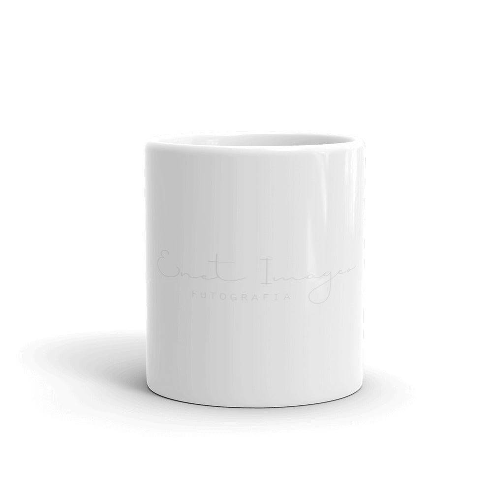 White glossy mug/Enet Images - Enet Images