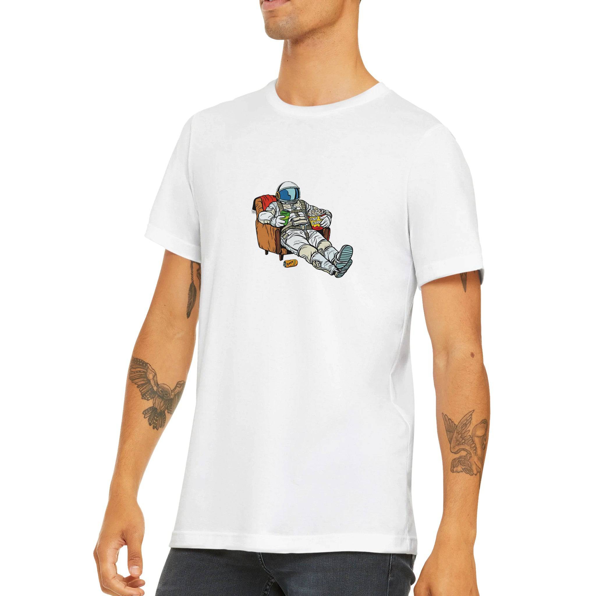 Budget Unisex Crewneck T-shirt/Astronaut-Relaxing - Enet Images