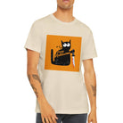 Budget Unisex Crewneck T-shirt/Cat-Holding-Bloody-Knife - Enet Images