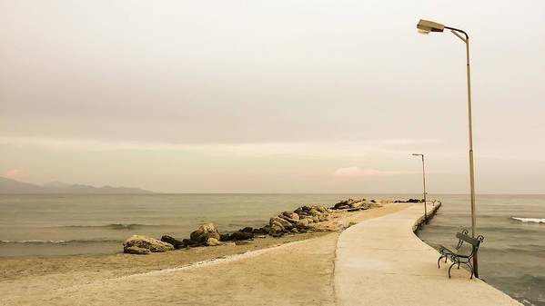 Walking at the jetty - Art Print - Enet Images