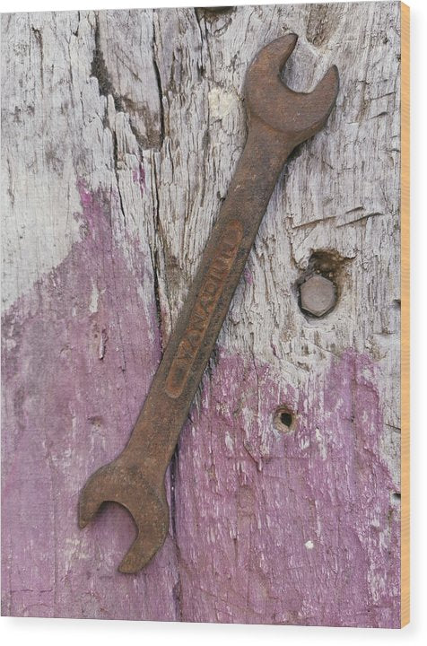 Rusty Screw Key - Wood Print