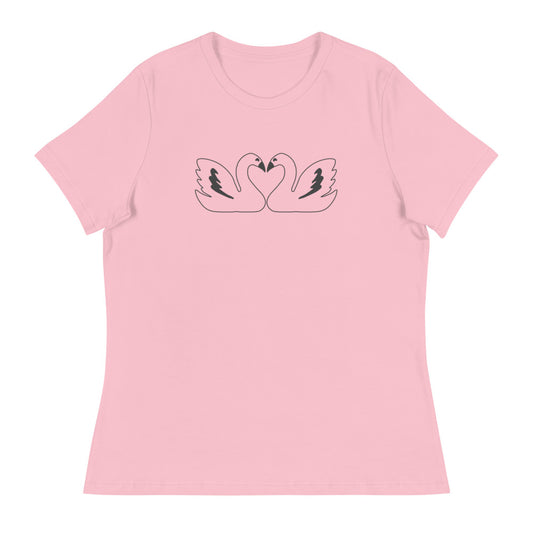 Entspanntes T-Shirt für Damen/Verliebte Schwäne