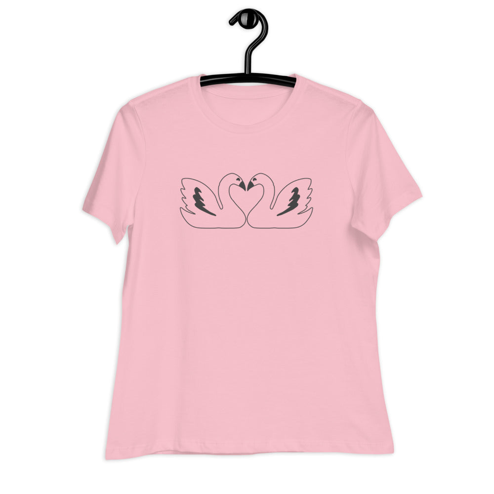Women's Relaxed T-Shirt/Swans In Love