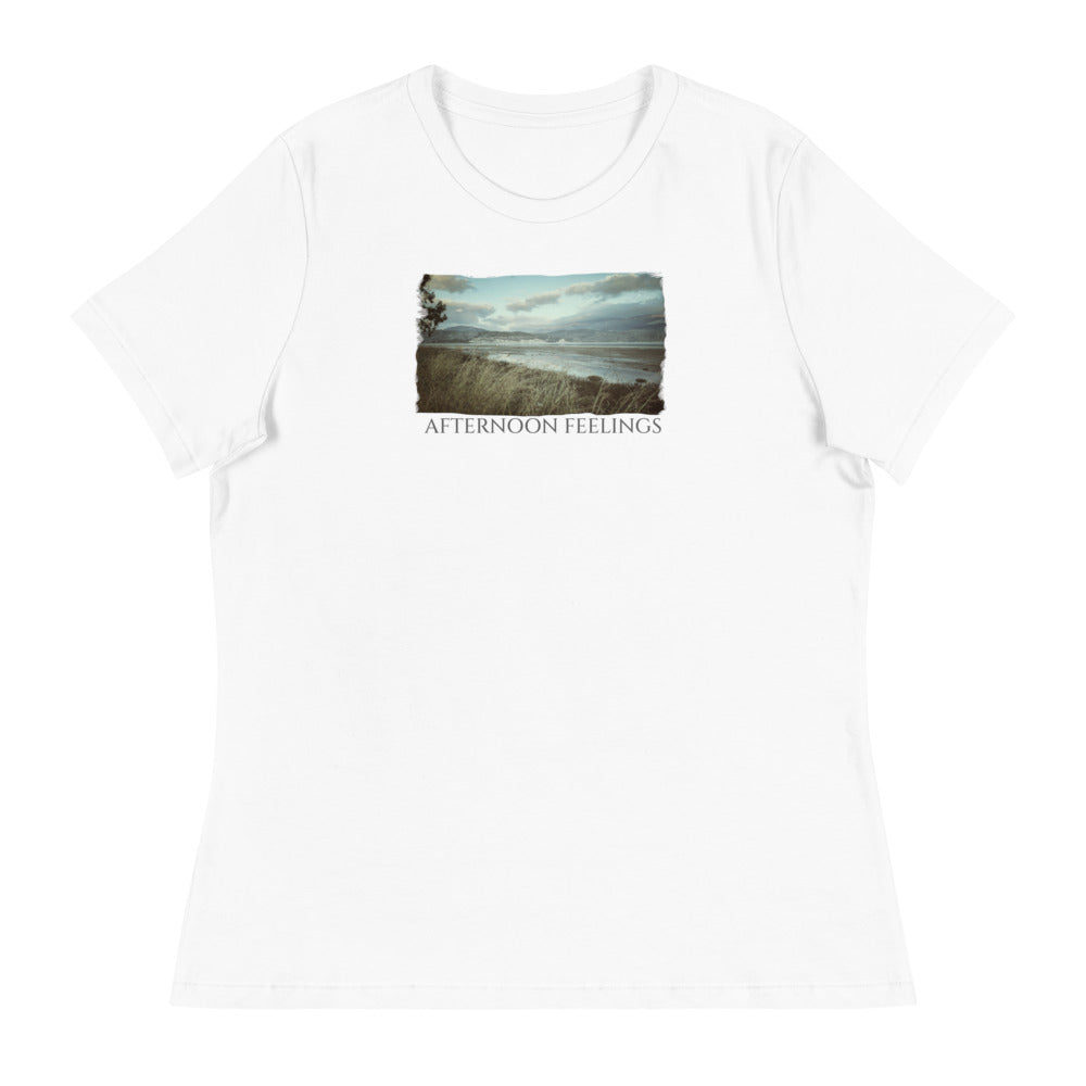 Women's Relaxed T-Shirt/Afternoon Feelings/Personalized